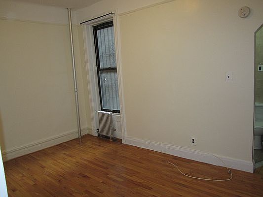4th image of 1042 Bergen St APT 3A