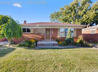 18575 Michael Ave, Eastpointe, MI 48021