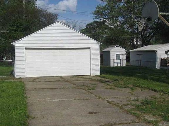 4th image of 714 Spann Ave