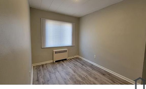 5th image of 922 Wheatley Ave