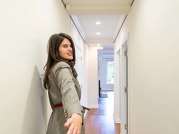 5th image of 100 Central Park S APT 2A