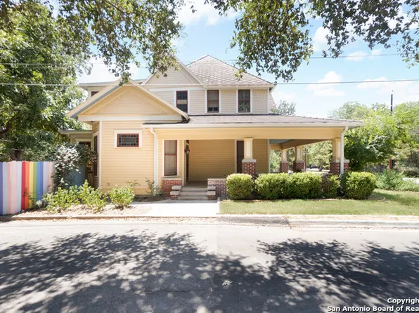 803 W Hopkins St, San Marcos, TX 78666