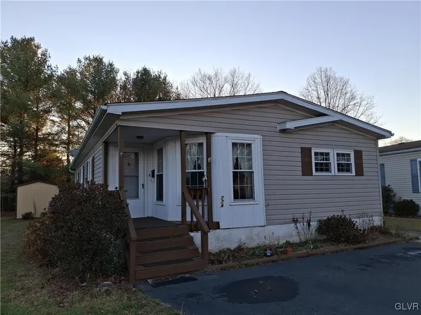 774 Aspen Cir, Red Hill, PA 18076