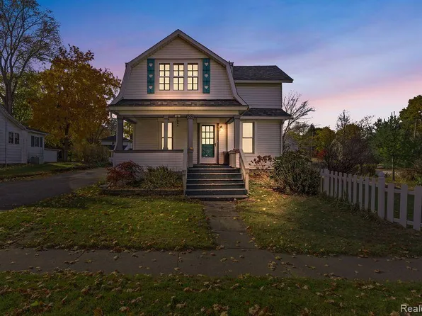 506 S Center St, Stockbridge, MI 49285