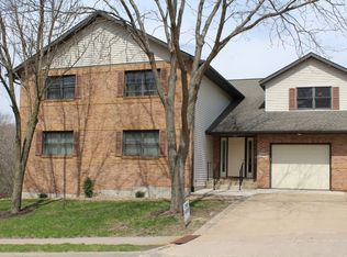 2685 Renaissance Dr UNIT 4, Dubuque, IA 52001