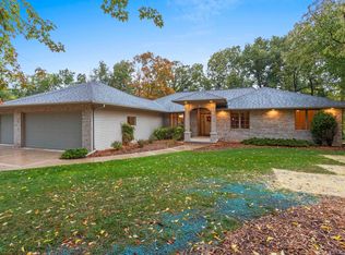 2778 S Memorial Dr, Green Bay, WI 54313