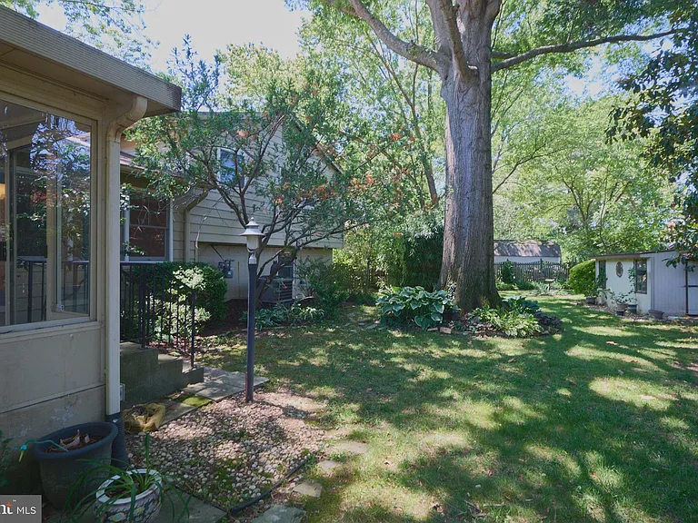 2403 Arrow Park Dr — Photo 53