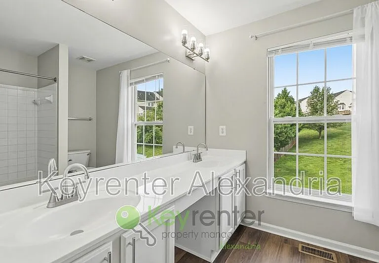 17753 Avenel Ln — Photo 17