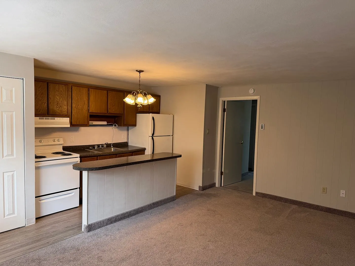 Streamside Apartments — Photo 4