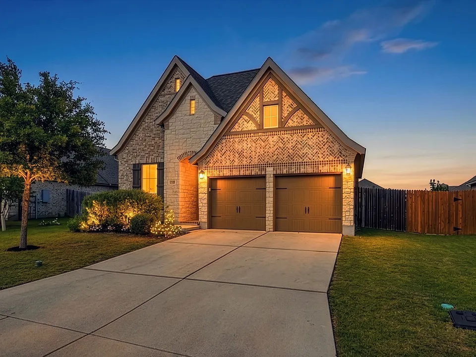 2973 Coral Way