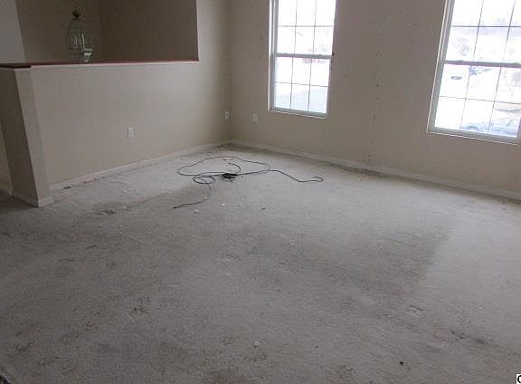 2nd image of 9 Glenview Dr