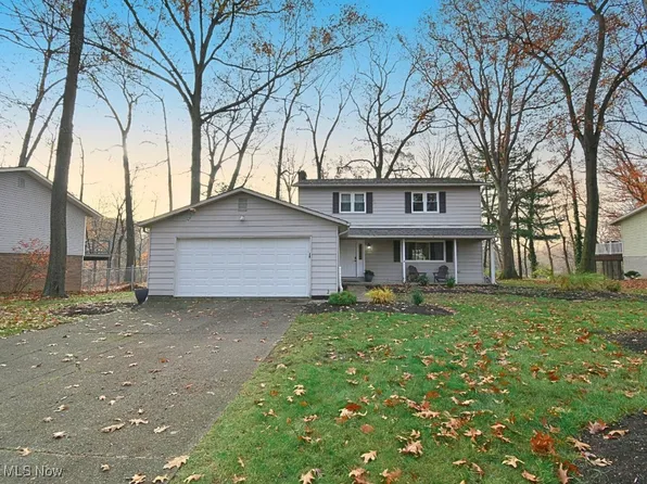 8446 Markwood Dr, Mentor, OH 44060
