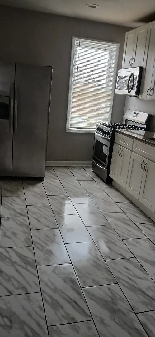 3213 The Alameda - 2 — Photo 2