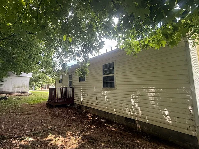 113 Lackey Ln — Photo 3