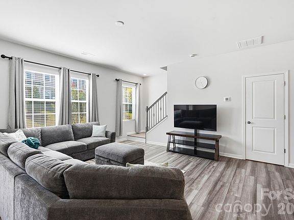 2nd image of 9709 Inkberry Dr