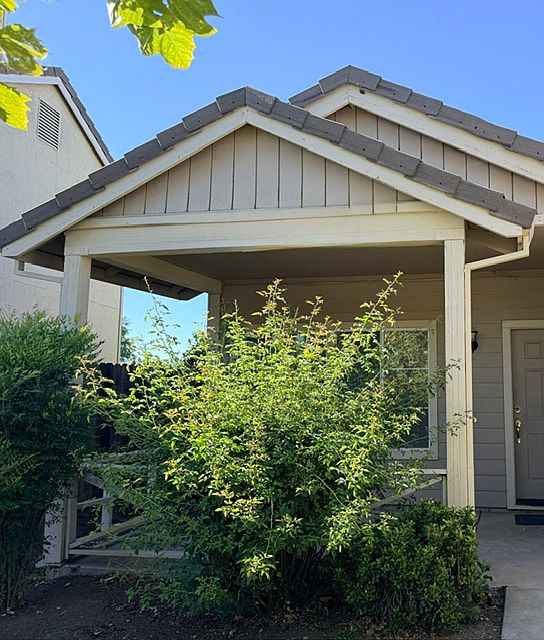 1st image of 952 Duncan Cir