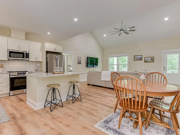 272 Old Barnwell Rd — Photo 12