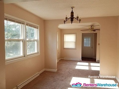4th image of 126 Arion St W