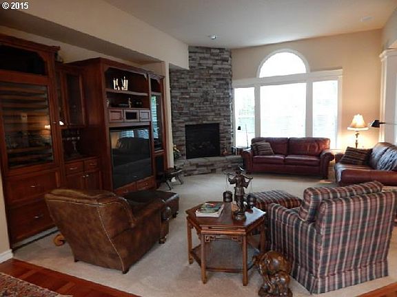 5th image of 13005 NE 37th Ct