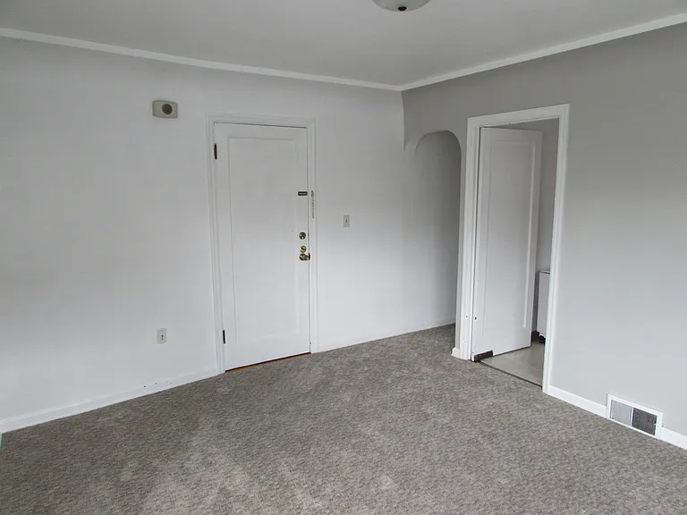 602 N 11th St #2 — Photo 5