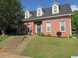 1702 Magnolia Ct SE, Decatur, AL 35601