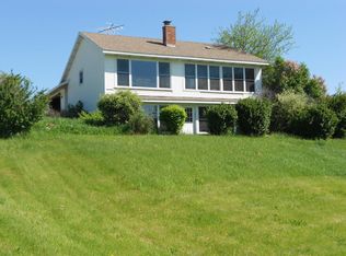 W8308 Springwood Ln, Delavan, WI 53115