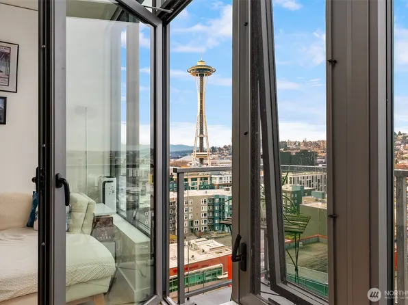 2510 6th Avenue #1401, Seattle, WA 98121