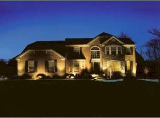 6122 Willow Crest Ln, West Chester, OH 45069