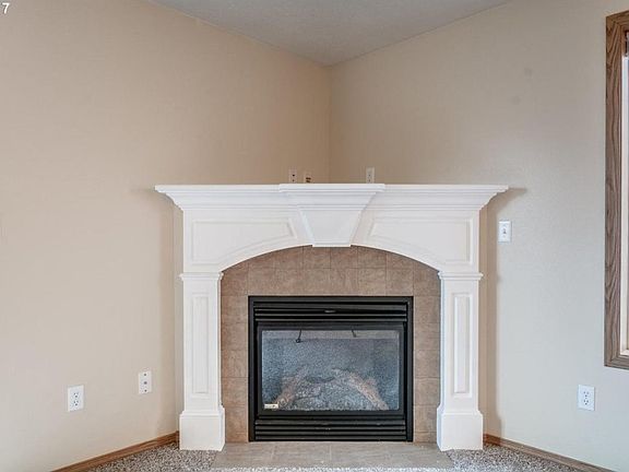 5th image of 11601 NE 32nd St