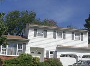 10 Eagle Rd, Edison, NJ 08820