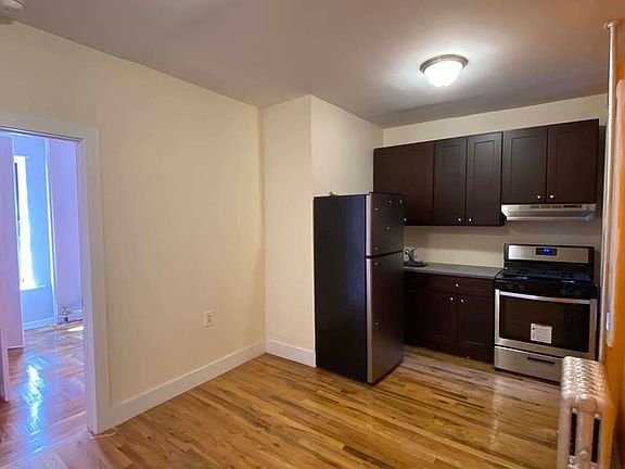 2nd image of 41 E 31st St #1BA