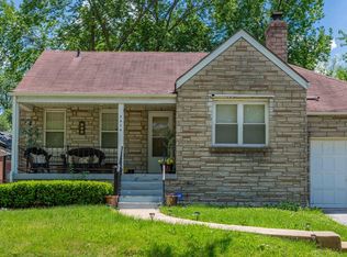 7614 Hawthorne Pl, Saint Louis, MO 63130