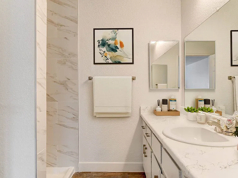 Sundance Village Apts — Photo 40