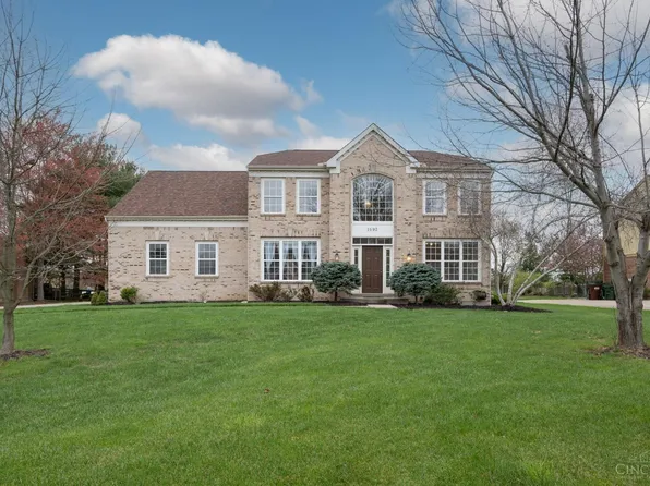 1592 Hunt Club Dr, Milford, OH 45150