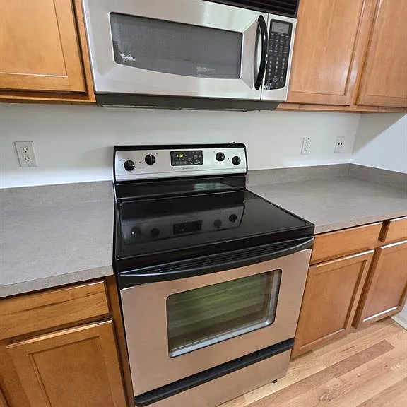 4058 Radcliff Dr — Photo 10