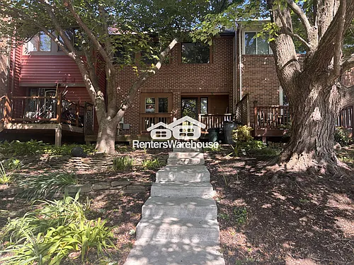 20469 Waters Point Ln Photo 1
