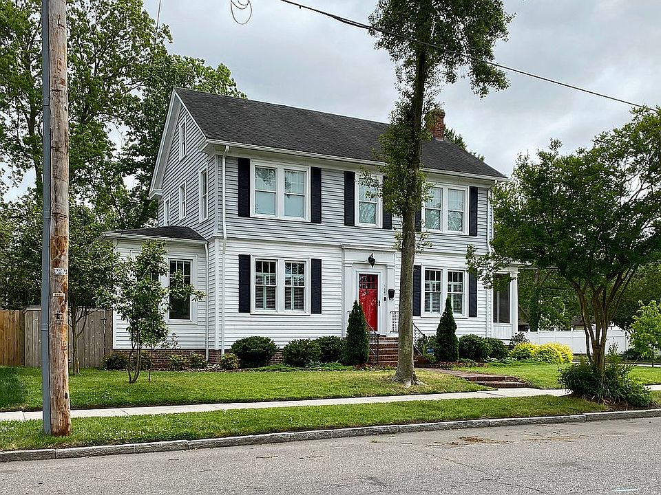 2nd image of 1531 Spratley St