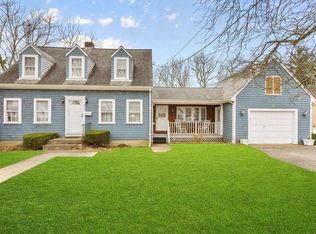 987 Wilson Rd, Fall River, MA 02720