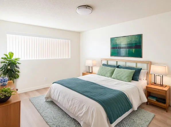 301 N Sunrise Way #6, Palm Springs, CA 92262