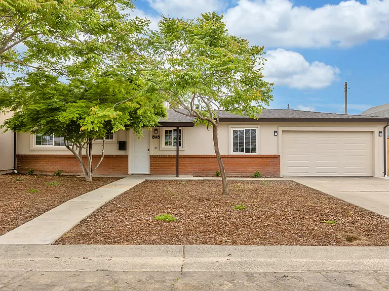 8148 Addie Ave — Photo 1