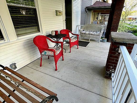 4th image of 31 Auburn Ave SE