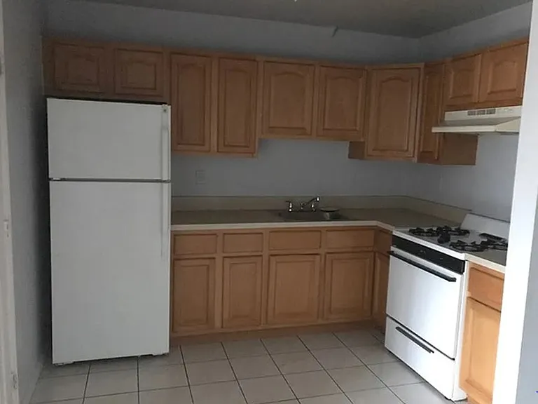 27 Stuyvesant Ave #2A — Photo 4