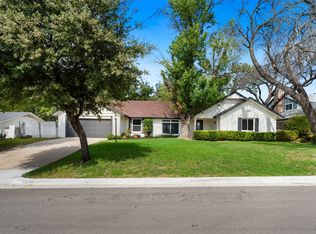 8116 Bangor Dr, Benbrook, TX 76116