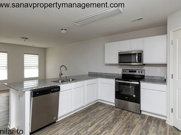229 Maple Ave — Photo 6