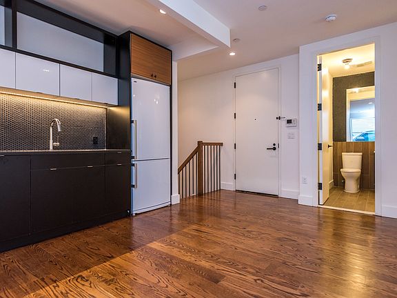 2nd image of 161 Winthrop St #1C