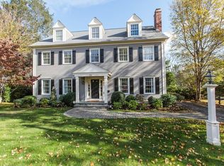 26 Priscilla Cir, Wellesley, MA 02481