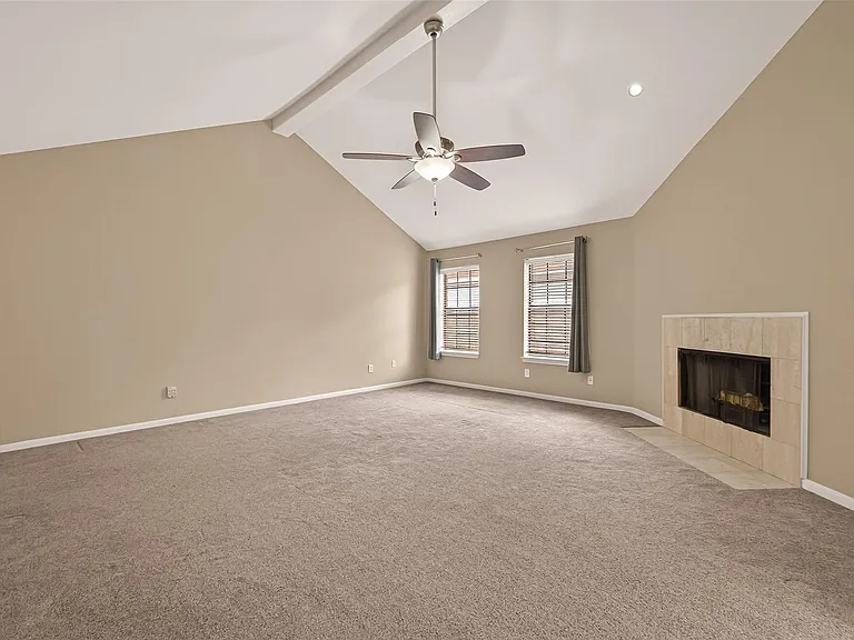 2413 Potomac Dr #D — Photo 18