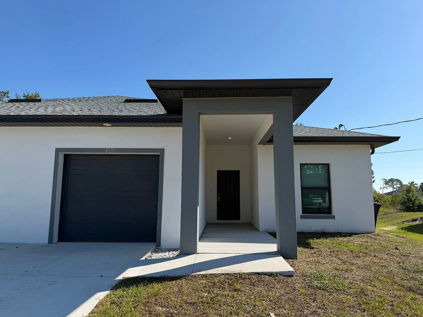3 bed, 2.0 bath, 1196 sqft, $1,495 — Photo 1