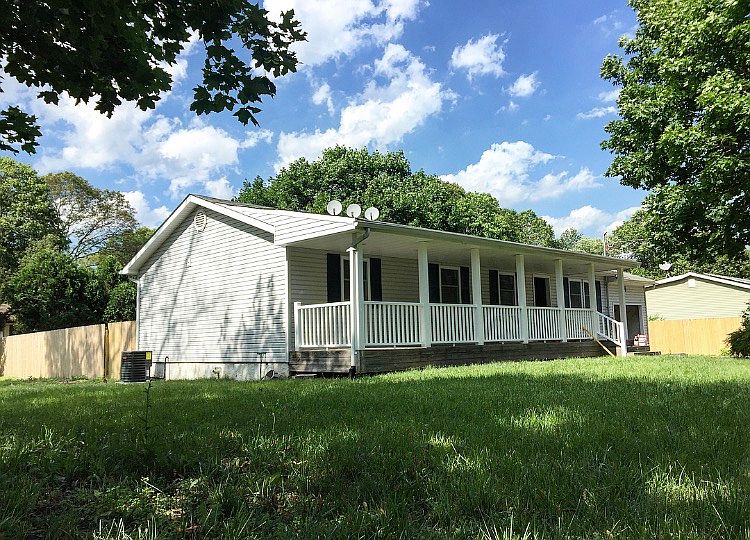 1st image of 1 Barberry Ln