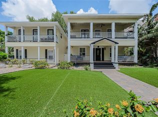 732 1/2 Oak St NE, Saint Petersburg, FL 33701